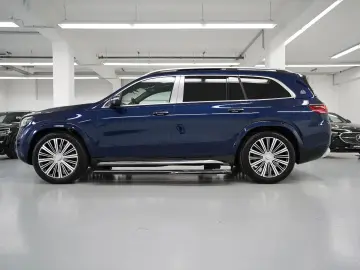 MERCEDES-BENZ MAYBACH 4Matic