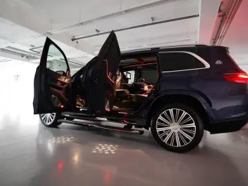 MERCEDES-BENZ MAYBACH 4Matic