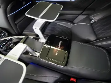 MERCEDES-BENZ MAYBACH 4Matic