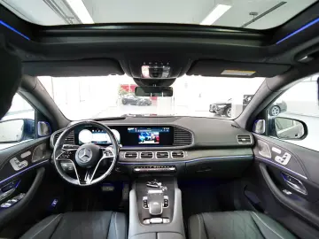 MERCEDES-BENZ MAYBACH 4Matic