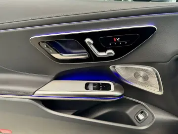 MERCEDES-BENZ CLE 220 d AMG Night Pano Memory 360