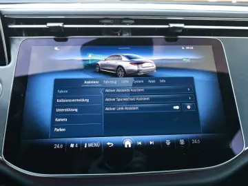 MERCEDES-BENZ E 220 d AMG Sport AHK Distr. LED Navi