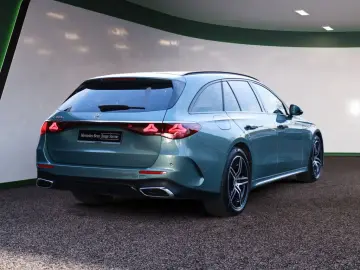 MERCEDES-BENZ E 300 e T AMG Sport AHK Distr. LED Navi