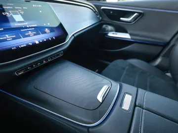 MERCEDES-BENZ E 300 e T AMG Sport AHK Distr. LED Navi