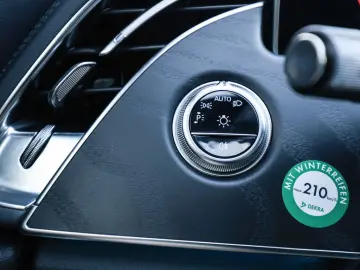 MERCEDES-BENZ E 300 e T AMG Sport AHK Distr. LED Navi