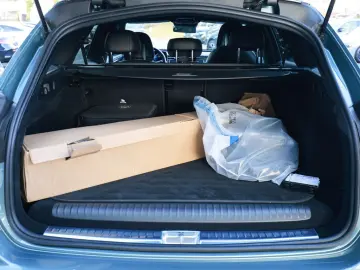 MERCEDES-BENZ E 300 e T AMG Sport AHK Distr. LED Navi