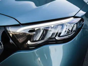 MERCEDES-BENZ E 300 e T AMG Sport AHK Distr. LED Navi