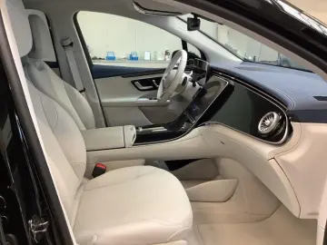 MERCEDES-BENZ EQE 300 SUV Electric Art LED 360 K AHK