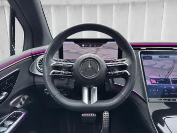 MERCEDES-BENZ EQE350   SUV AMG 96kWh Night Pano Burm 21