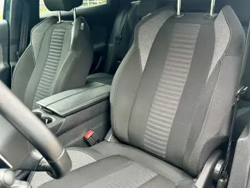 Peugeot 3008 2021 Conversie la lantul de 8 Rate Garantie