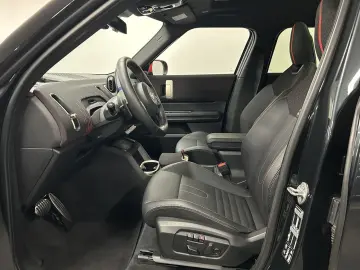 MINI John Cooper Works Countryman ALL4 JCW Trim DA. P