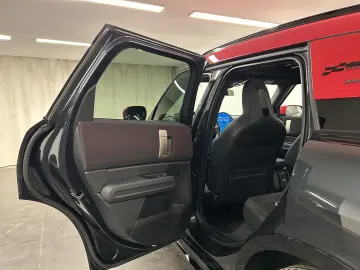 MINI John Cooper Works Countryman ALL4 JCW Trim DA. P