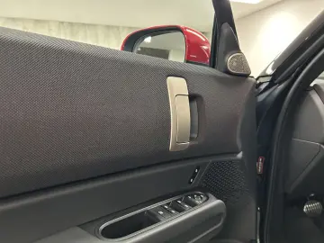 MINI John Cooper Works Countryman ALL4 JCW Trim DA. P