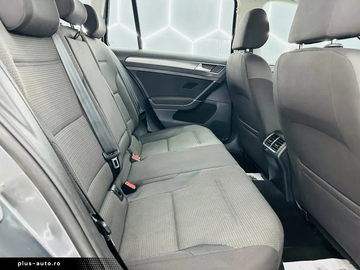 VOLKSWAGEN GOLF 2018 1.6D E6 Garantie 12 Luni Rate Avans 0 D