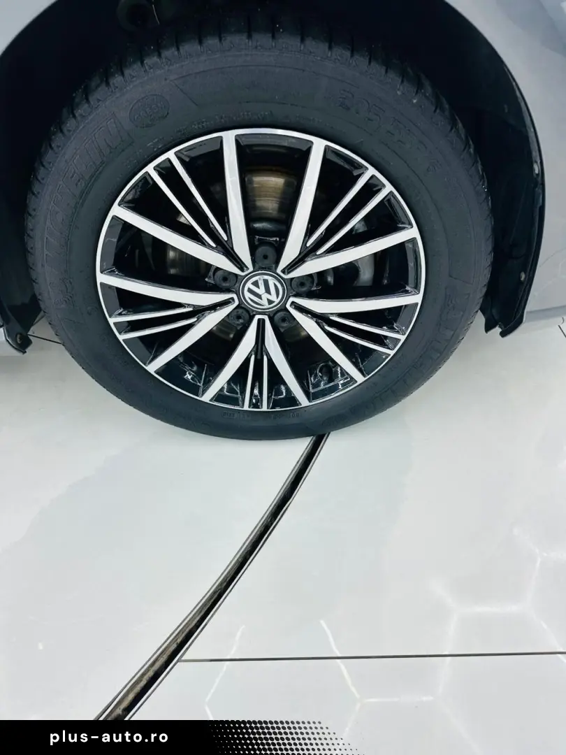 VOLKSWAGEN GOLF 2018 1.6D E6 Garantie 12 Luni Rate Avans 0 D