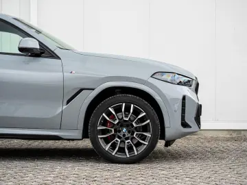 BMW X6 xDrive30d M-SportPRO 21 ACC PANO H&K aLED 360