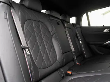 BMW X6 xDrive30d M-SportPRO 21 ACC PANO H&K aLED 360