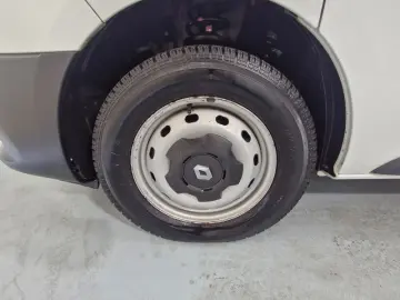 RENAULT TRAFIC 2.0 Blue dCi 145CP L2 Expression Plus