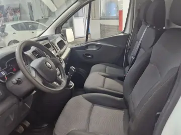 RENAULT TRAFIC 2.0 Blue dCi 145CP L2 Expression Plus