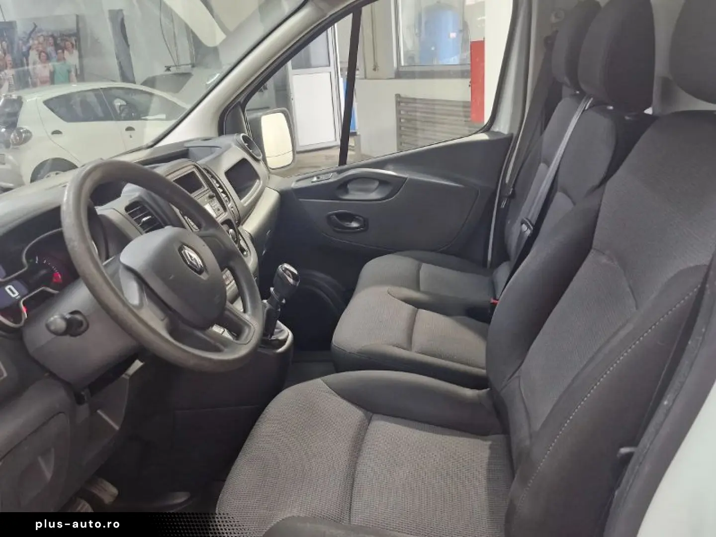 RENAULT TRAFIC 2.0 Blue dCi 145CP L2 Expression Plus