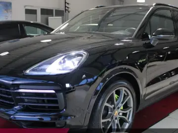 PORSCHE Cayenne E-Hybrid Platinum Edition