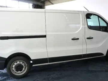 RENAULT TRAFIC 2.0 Blue dCi 110CP L1 Life