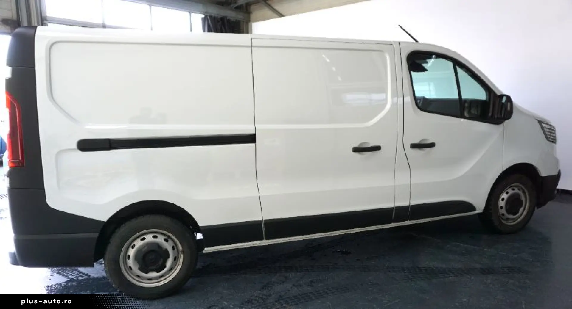 RENAULT TRAFIC 2.0 Blue dCi 110CP L1 Life