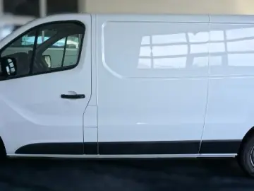 RENAULT TRAFIC 2.0 Blue dCi 110CP L1 Life