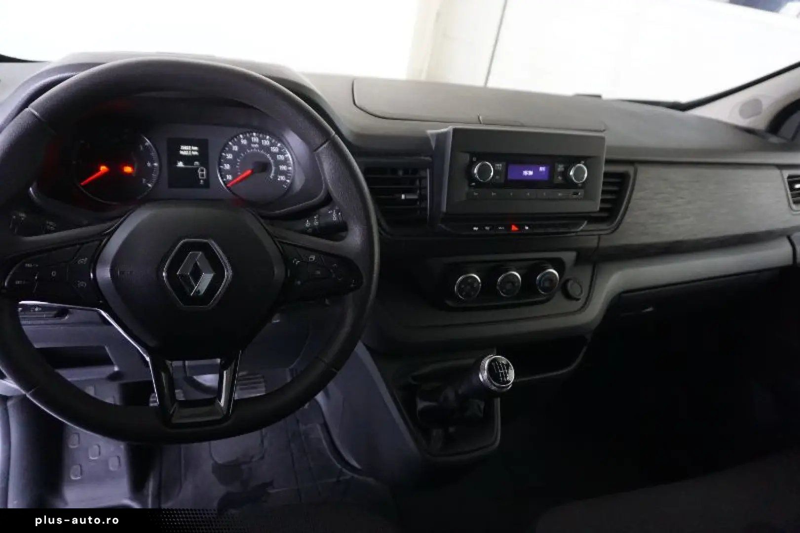 RENAULT TRAFIC 2.0 Blue dCi 110CP L1 Life