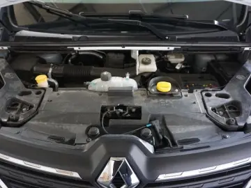 RENAULT TRAFIC 2.0 Blue dCi 110CP L1 Life