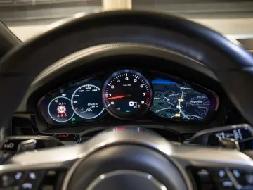 PORSCHE Cayenne Coupe Platinum Edition Burmester HeadUp