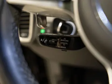 PORSCHE Cayenne Coupe Platinum Edition Burmester HeadUp