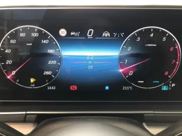 MERCEDES-BENZ GLE 450 4MATIC  MBUX AMG Wide Navi Pan…