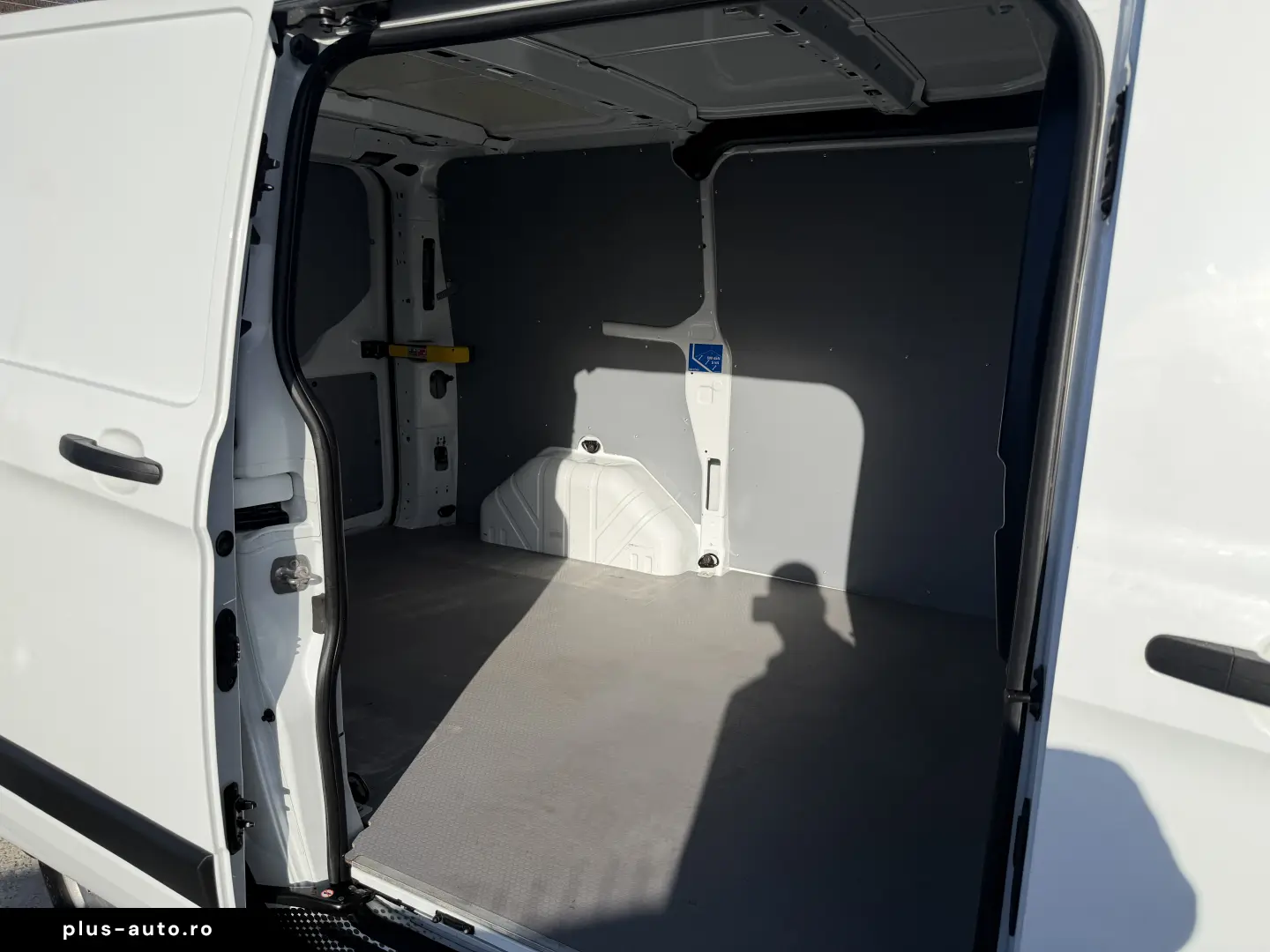 FORD TRANSIT CUSTOM  L1-H1  12 luni garantie