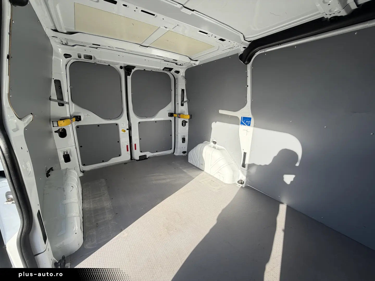 FORD TRANSIT CUSTOM  L1-H1  12 luni garantie