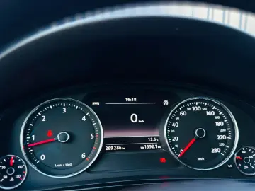 VOLKSWAGEN TOUAREG   FAB 11.2013   3.0 DIESEL 204CP   4X4