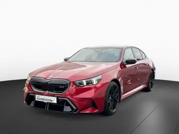 BMW M5 M Driver's Package 360  ACC Pano AHK B&W