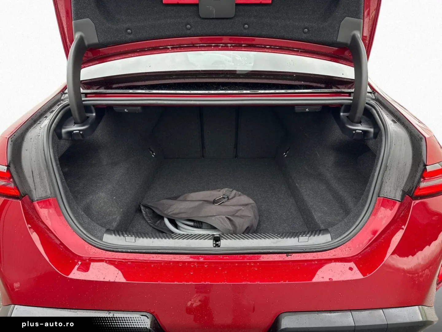 BMW M5 M Driver's Package 360  ACC Pano AHK B&W