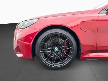 BMW M5 M Driver's Package 360  ACC Pano AHK B&W