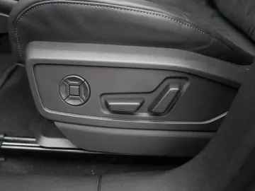 Audi Q5 2.0 e-hybrid Quattro  S-LiNE  MATRiX  360