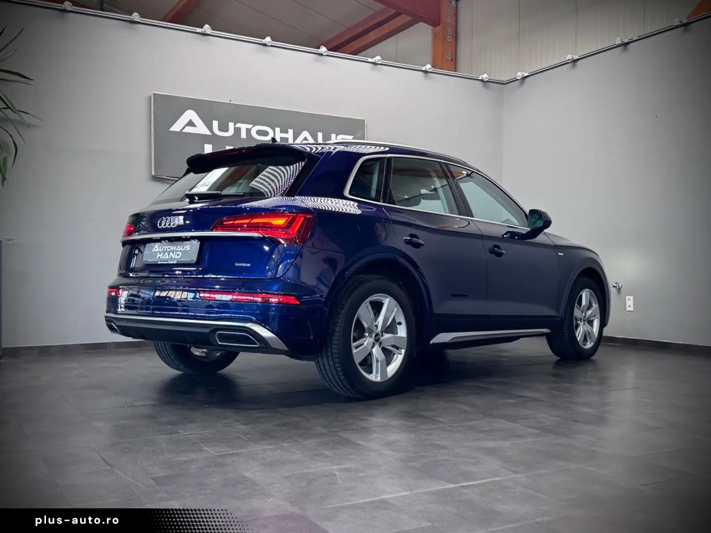 AUDI Q5 40 TDI QUATTRO S-LINE PANO 360 LED 1.HAND 19%
