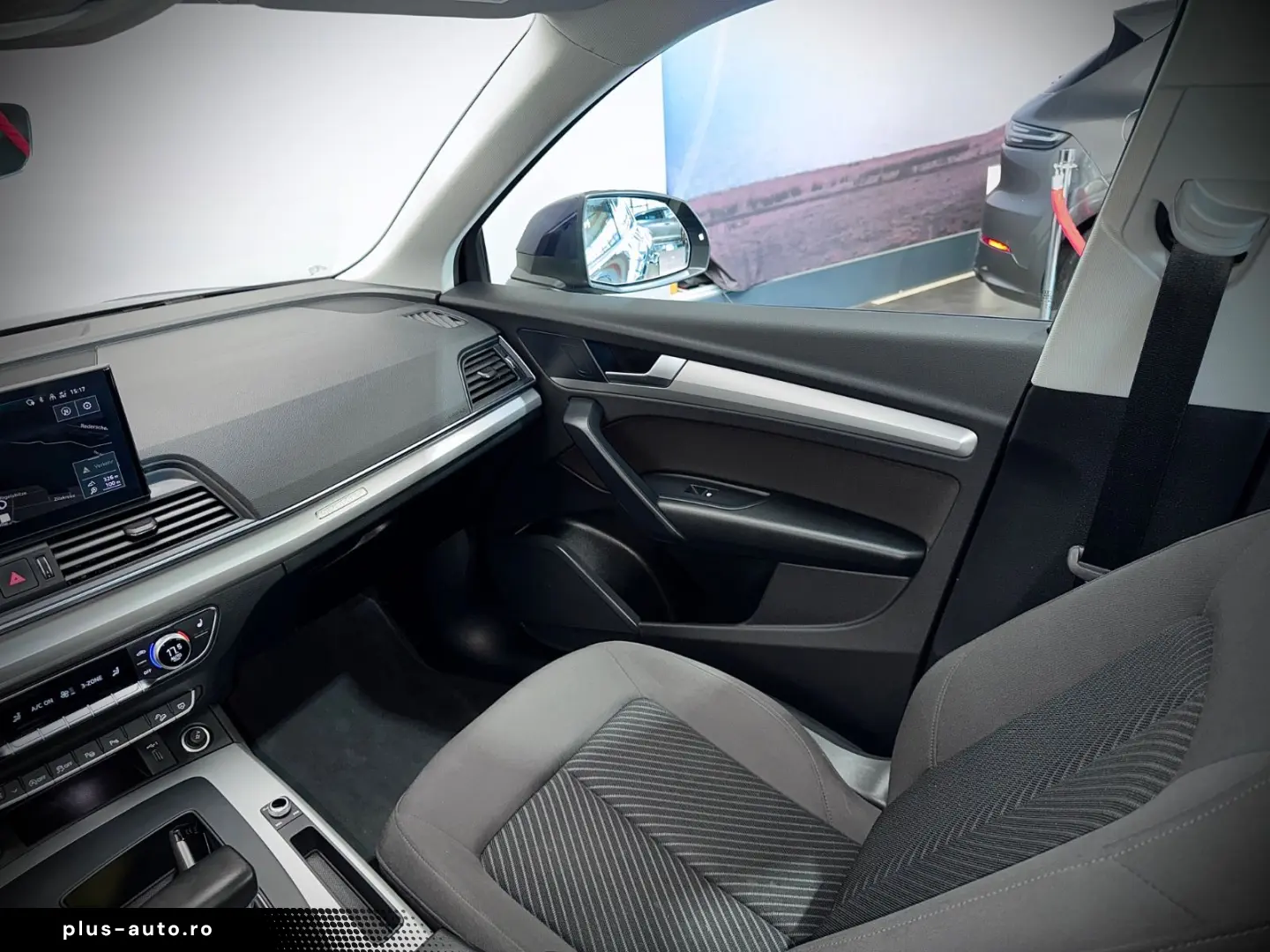 AUDI Q5 40 TDI QUATTRO S-LINE PANO 360 LED 1.HAND 19%