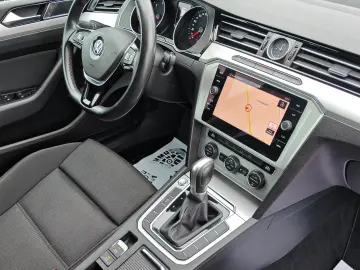 VW Passat B8 06.2019  Culoare Mokka Brown