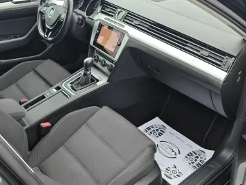 VW Passat B8 06.2019  Culoare Mokka Brown