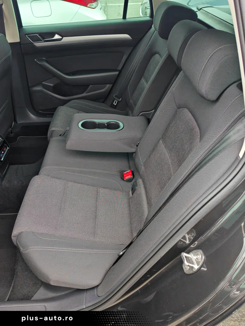 VW Passat B8 06.2019  Culoare Mokka Brown