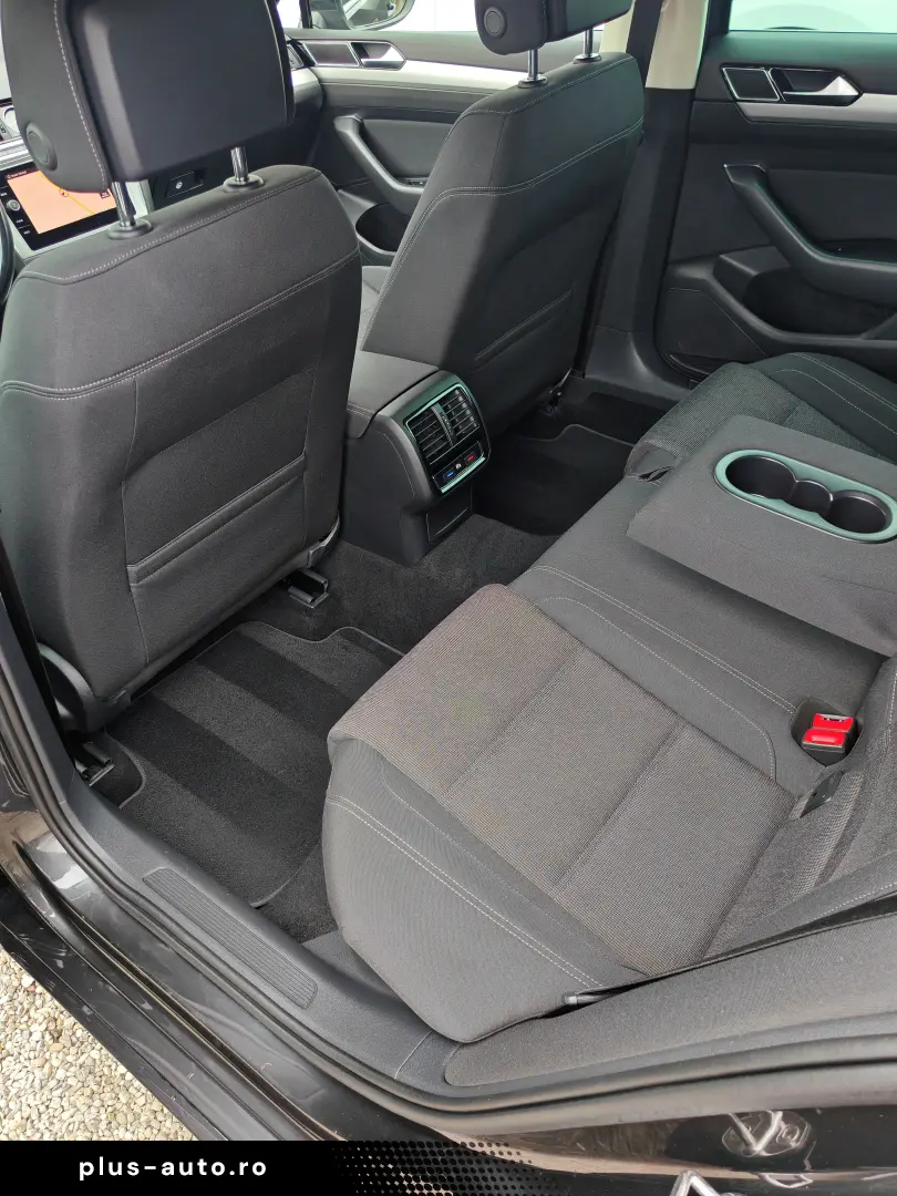 VW Passat B8 06.2019  Culoare Mokka Brown