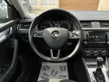 Skoda Octavia 2.0TDI 150CP DSG Panoramic Xenon Garantie Fina