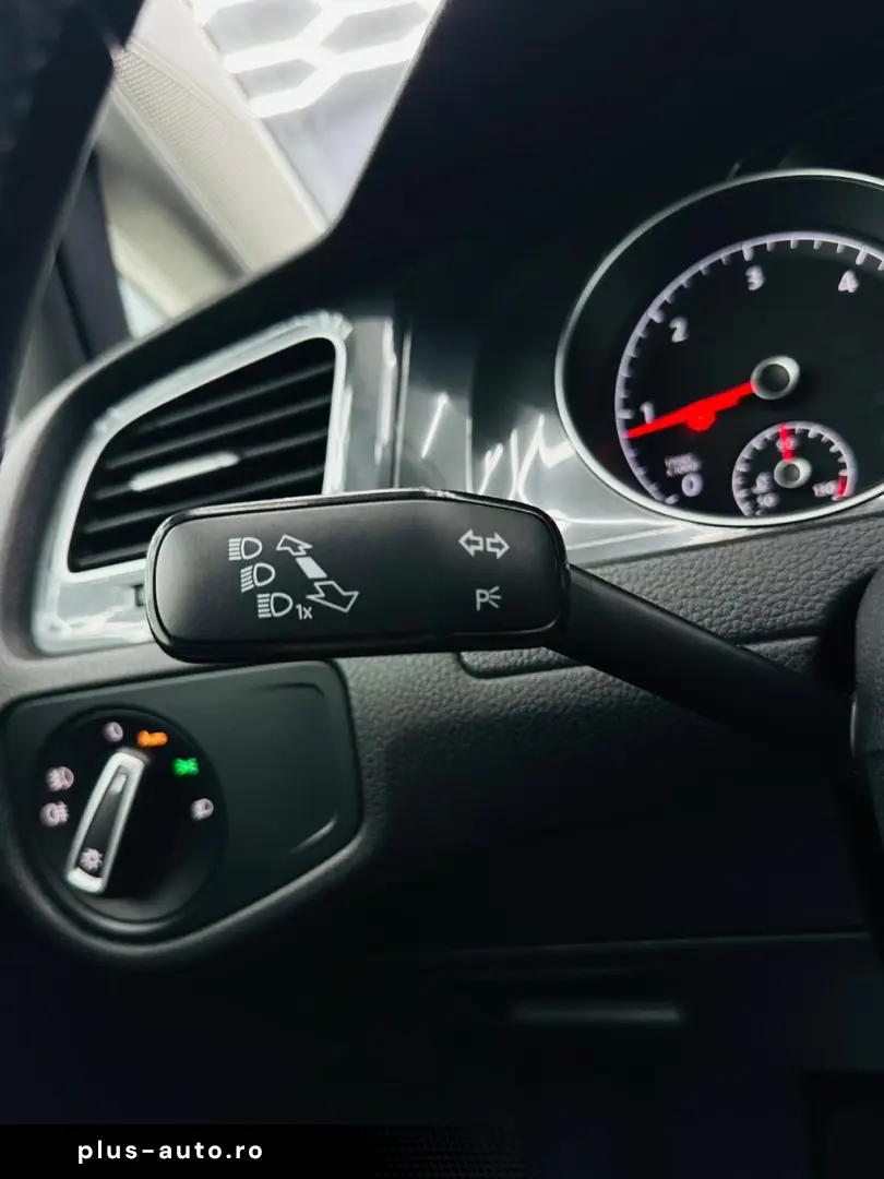 VOLKSWAGEN GOLF 2018 1.6D E6 Garantie 12 Luni Rate Avans 0 D