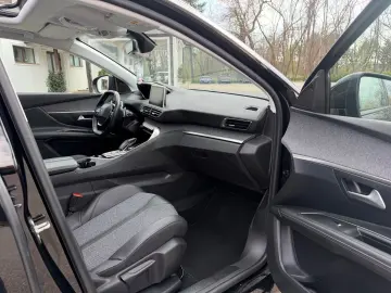 Peugeot 3008 Gen-Ii-2016