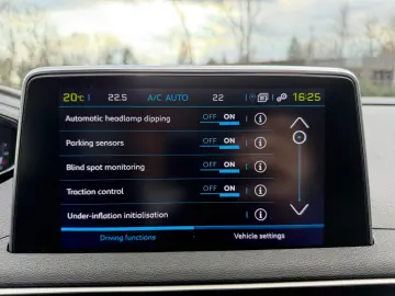 Peugeot 3008 Gen-Ii-2016